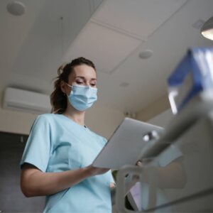cuidados auxiliares básicos en enfermería